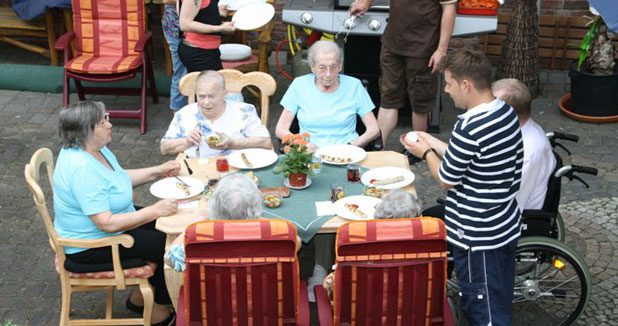 Gemeinsames Grillen in der Erftflora